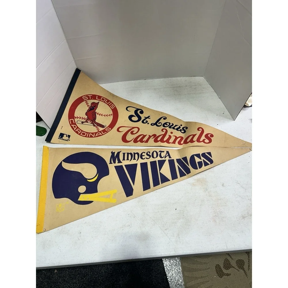 Lot of‎ 2 Vintage Sports Pennants - St. Louis Cardinals MLB & MN Vikings NFL 30